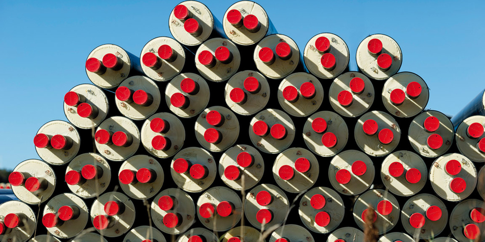 Isolated LNG Pipes